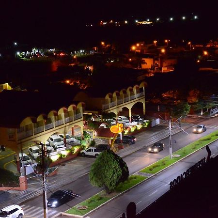 Kanoa Hotel Santo Antônio da Platina Exterior photo
